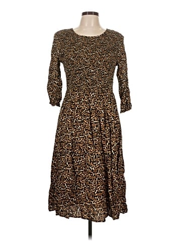 CW Classics Casual Dress (view 1)