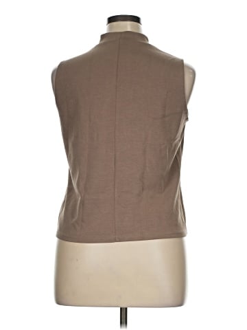 Sampeel Sleeveless T-Shirt (view 2)