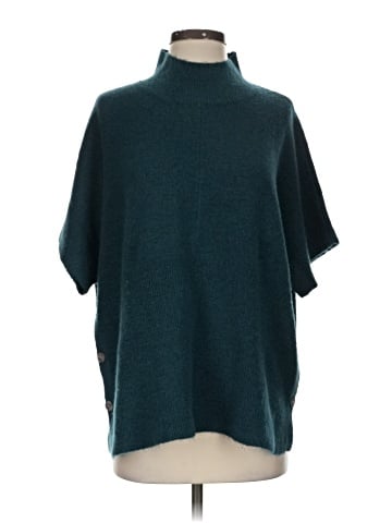 XCVI Poncho (view 1)