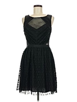 Guess Women's Cocktail Dresses On Sale Up To 90% Off Retail | ThredUp