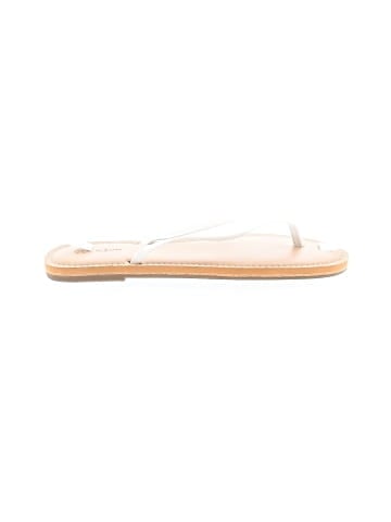 Old Navy Sandals (view 1)