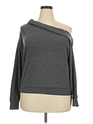 Jennifer Lopez Sweatshirt (view 1)