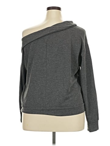 Jennifer Lopez Sweatshirt (view 2)