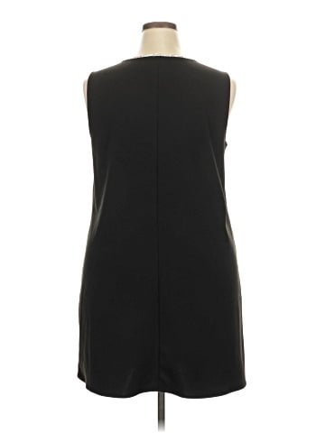 LC Lauren Conrad Casual Dress (view 2)