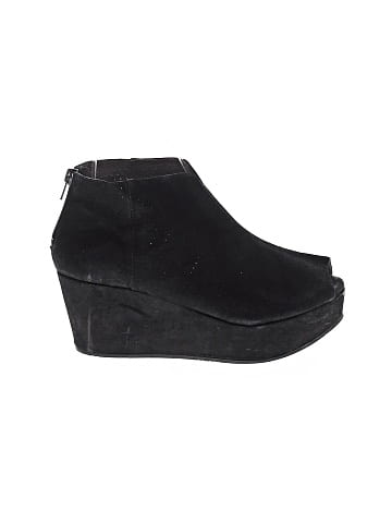 Chocolat Blu Wedges (view 1)