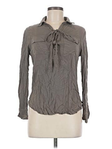 Romeo & Juliet Couture Long Sleeve Blouse (view 1)