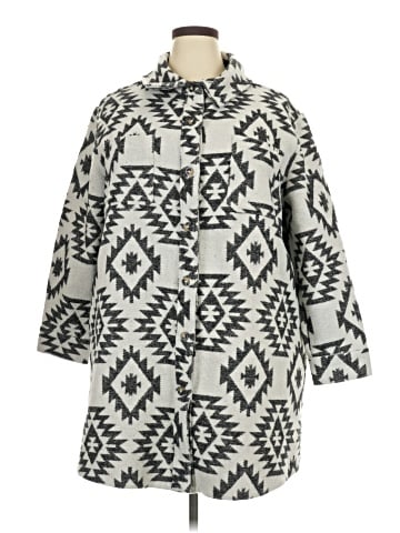 Liv Coat (view 1)