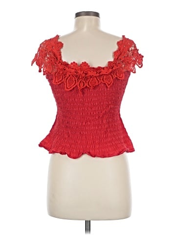Yoyo5 Sleeveless Top (view 2)