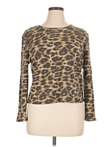 RDI Pullover Sweater (view 1)