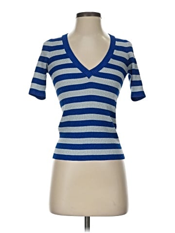 Baum Und Pferdgarten Short Sleeve Top (view 1)