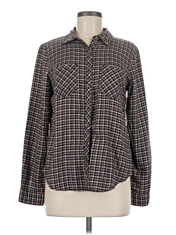 Maurices Long Sleeve Button-Down Shirt (view 1)