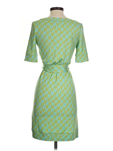 Lilly Pulitzer Casual Dress (view 2)