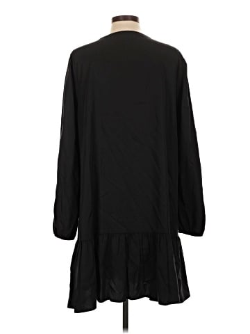 Saks Fifth Avenue Casual Dress (view 2)