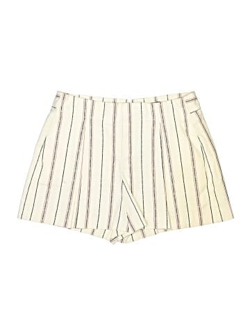 Gap Shorts (view 1)