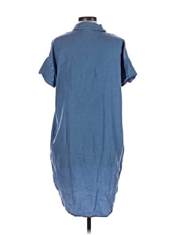 Saks Fifth Avenue Casual Dress (view 2)