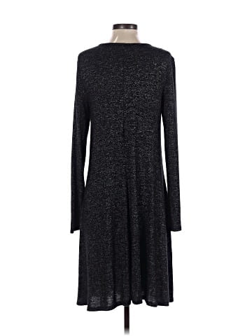 Old Navy Casual Dress (view 2)