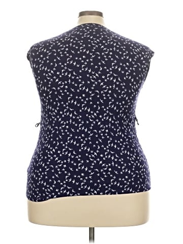Le Lis Sleeveless Blouse (view 2)