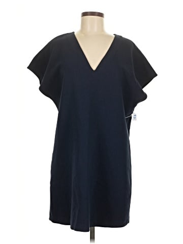 Alice + Olivia Casual Dress (view 1)