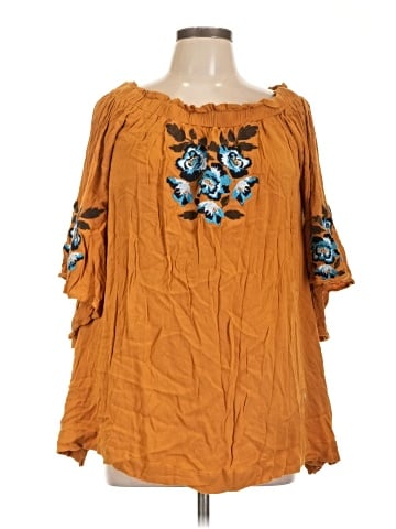 Shyanne 3/4 Sleeve Blouse (view 1)