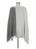 TWO by Vince Camuto Chevron-herringbone Gray Poncho One size - photo 2