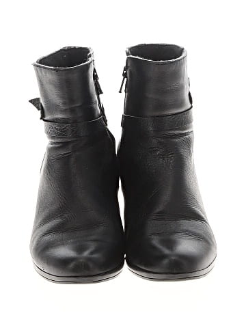 Munro American Ankle Boots (view 2)