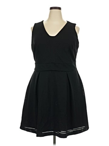 Jennifer Lopez Casual Dress (view 1)