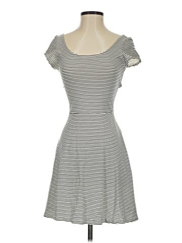 American Eagle Outfitters Casual Dress (view 1)