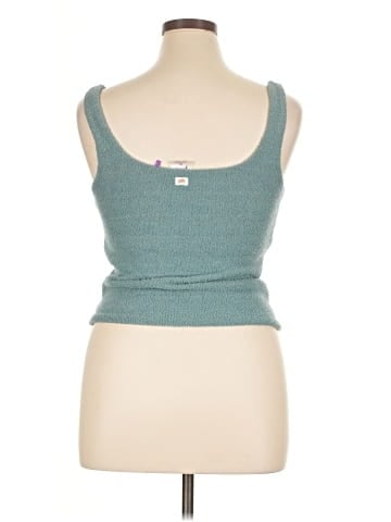 Yitty Sleeveless Top (view 2)