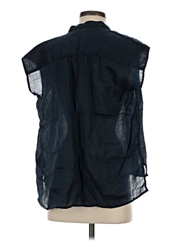 Club Monaco Sleeveless Button-Down Shirt (view 2)