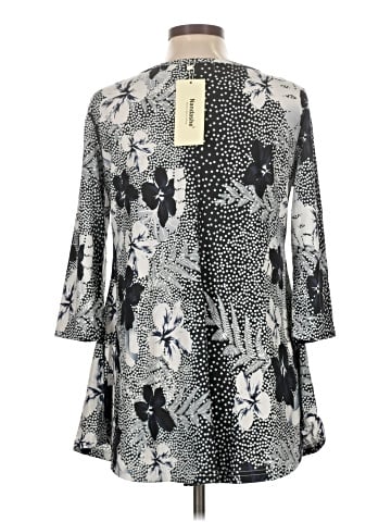 Nandashe 3/4 Sleeve Blouse (view 2)