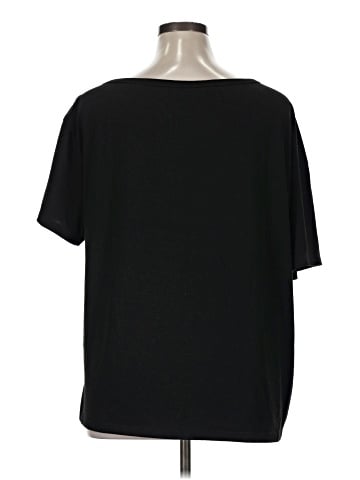 Trendy Queen Short Sleeve T-Shirt (view 2)