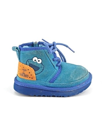 Ugg Boots (view 1)