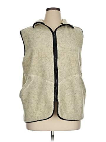 Great Northwest Vest (view 1)
