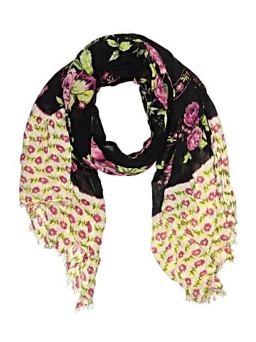 Aldo Scarf (view 1)