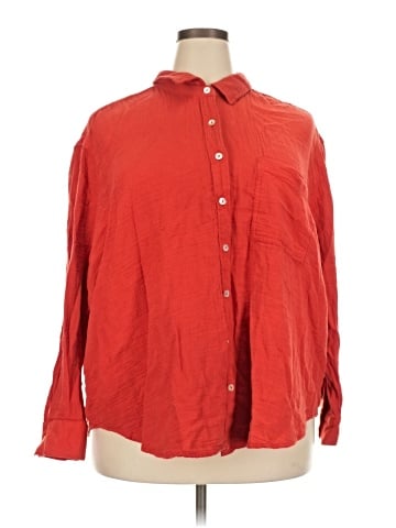 Maurices Long Sleeve Button-Down Shirt (view 1)