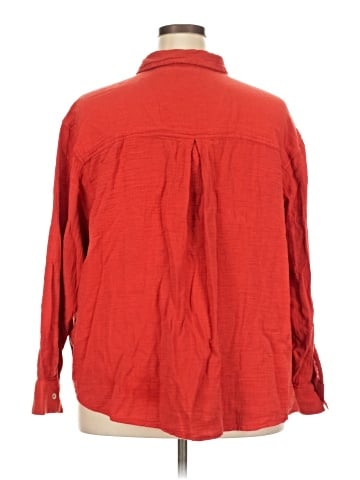 Maurices Long Sleeve Button-Down Shirt (view 2)
