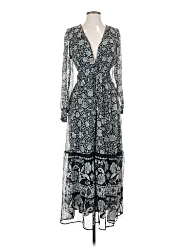 Old Navy Casual Dress (view 1)