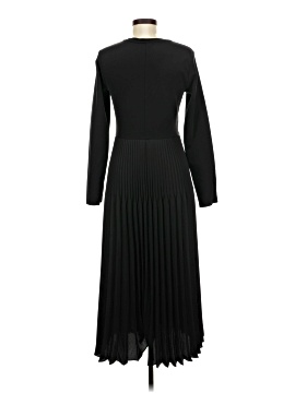 open lace back dress Uniqlo pleated dress M – Rikochet Resale Online
