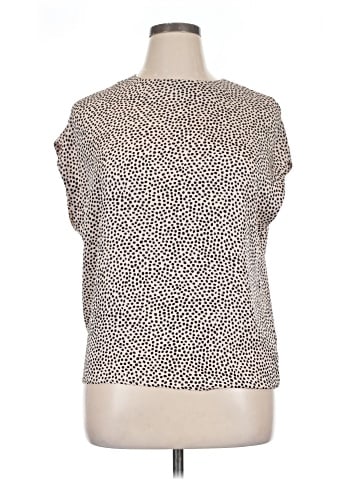 Express Short Sleeve Top (view 1)