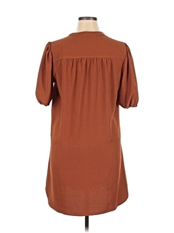 Clover and Sloane Casual Dress (view 2)
