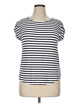 Green Envelope Short Sleeve T Shirt