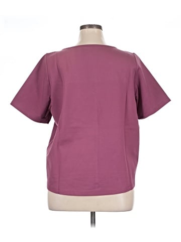 Betabrand Short Sleeve T-Shirt (view 2)