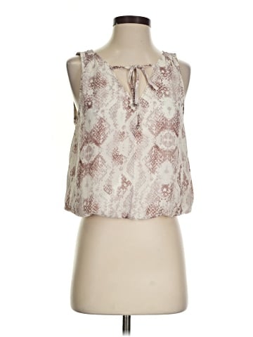 Hem & Thread Sleeveless Blouse (view 1)