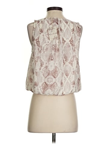 Hem & Thread Sleeveless Blouse (view 2)