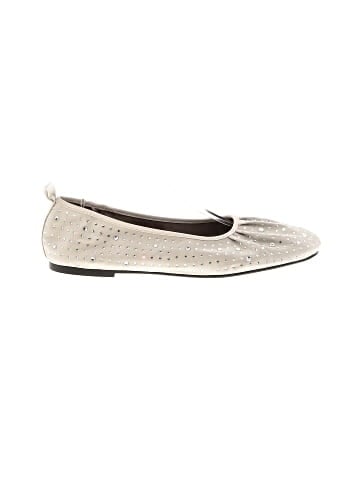 Zara Flats (view 1)