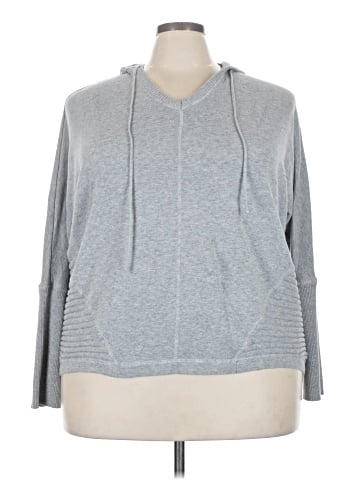 Akini 3/4 Sleeve T-Shirt (view 1)