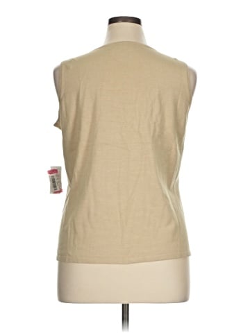 Judith Hart Sleeveless T-Shirt (view 2)