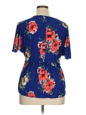 Rue Juju Short Sleeve Blouse (view 2)