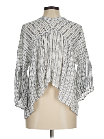 En Creme 3/4 Sleeve Blouse (view 2)