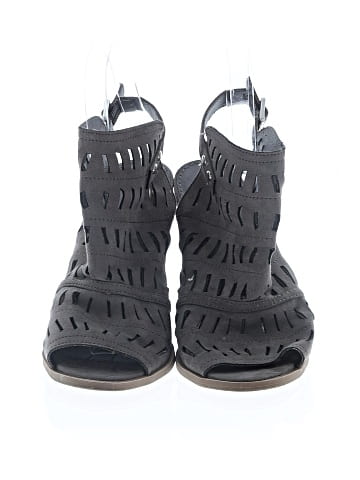 Christian Siriano for Payless Sandals (view 2)